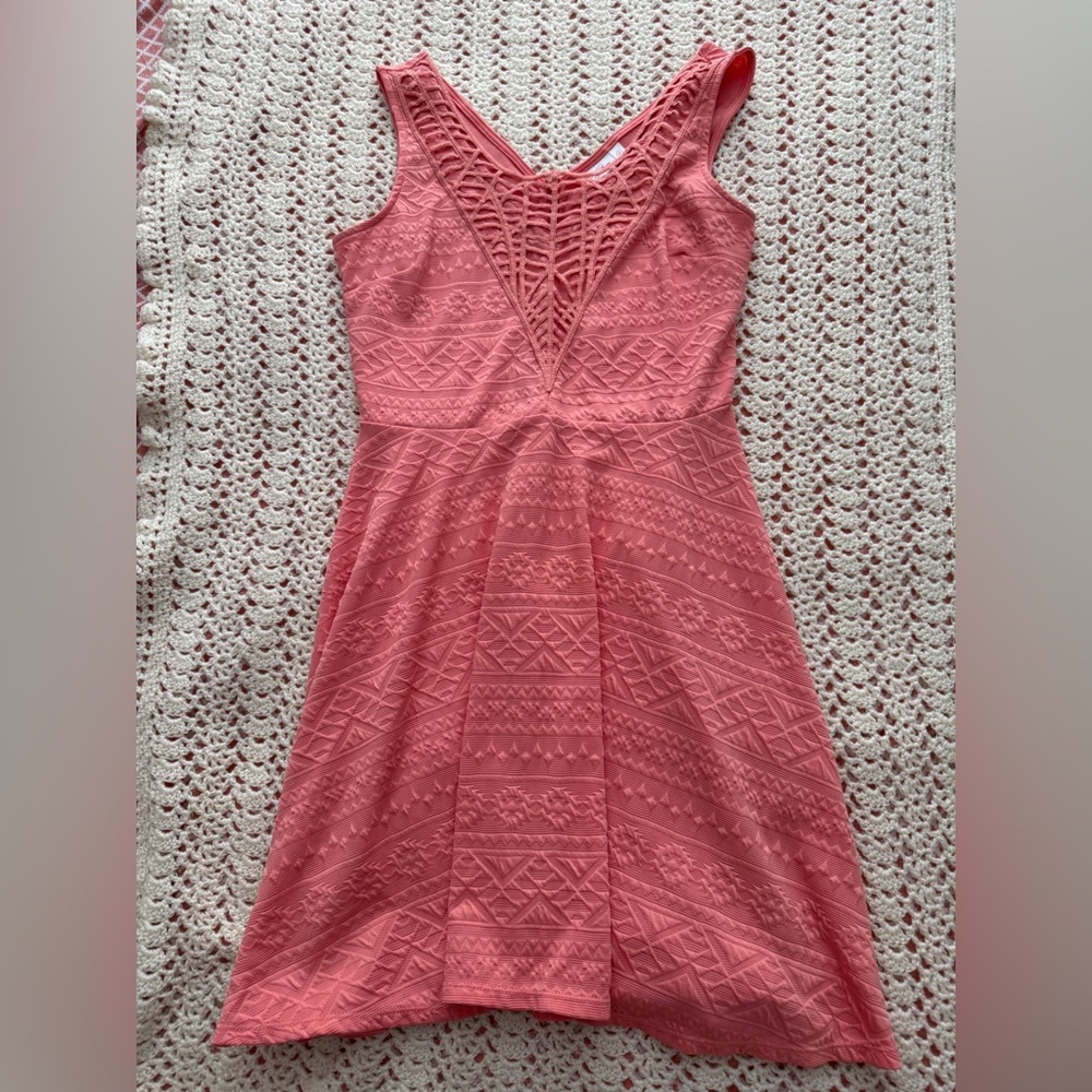 Coral pink dress Aztec pattern Marilyn Monroe Medium
